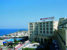 Hotel facade with sea